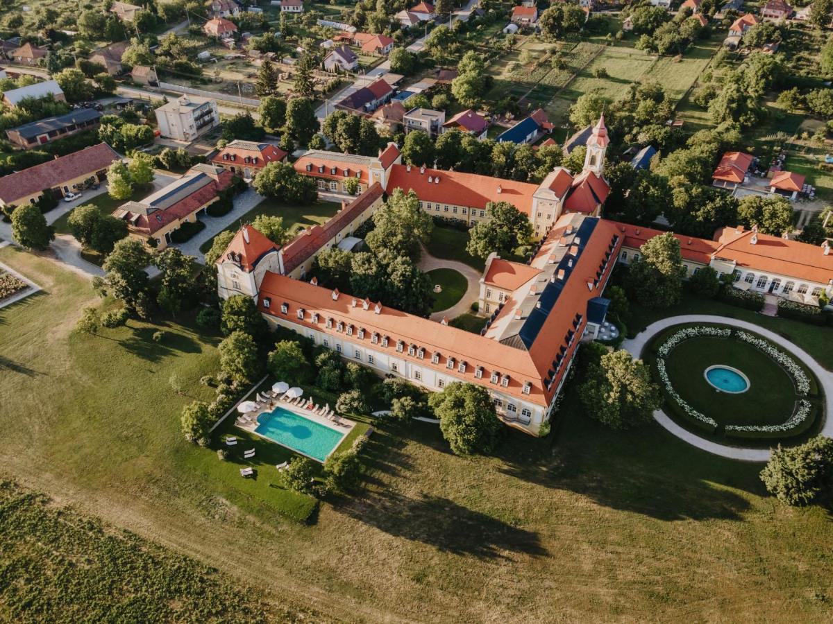 Hotel Chateau Bela Eksteriør bilde